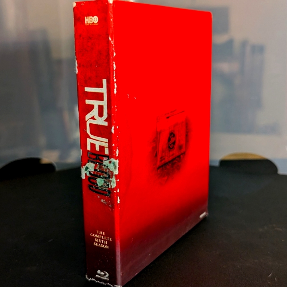 True Blood Blu-ray complete Season 6 box set‎